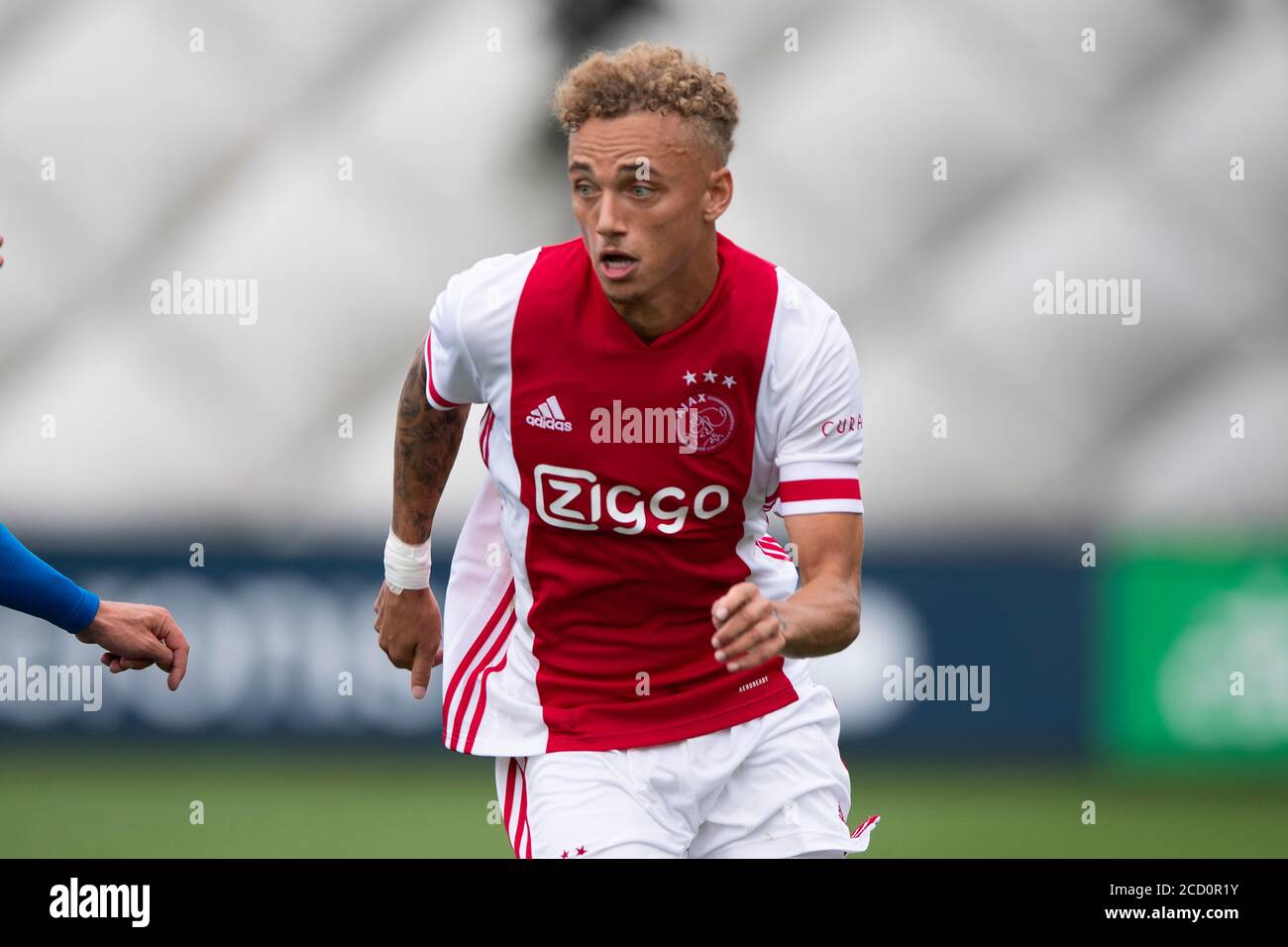 AMSTERDAM , 25-08-2020 , Sportpark de Toekomst , Fußball, freundliches Testspiel, Saison 2020-2021 , Ajax - Holstein Kiel , Ajax-Spieler Noa lang Stockfoto