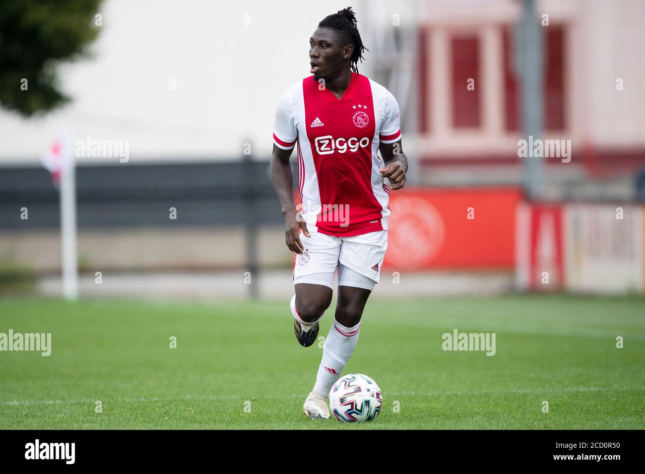 AMSTERDAM , 25-08-2020 , Sportpark de Toekomst , Fußball, freundliches Testspiel, Saison 2020-2021 , Ajax - Holstein Kiel , Ajax-Spieler Lassina Traore Stockfoto
