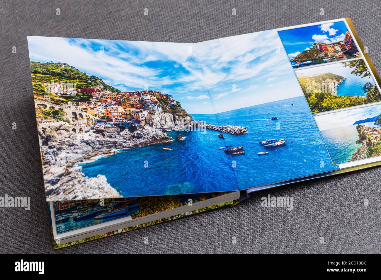 Collage von Bildern eines Personenlebens, Fotobuch Urlaubsreise in Italien Stockfoto