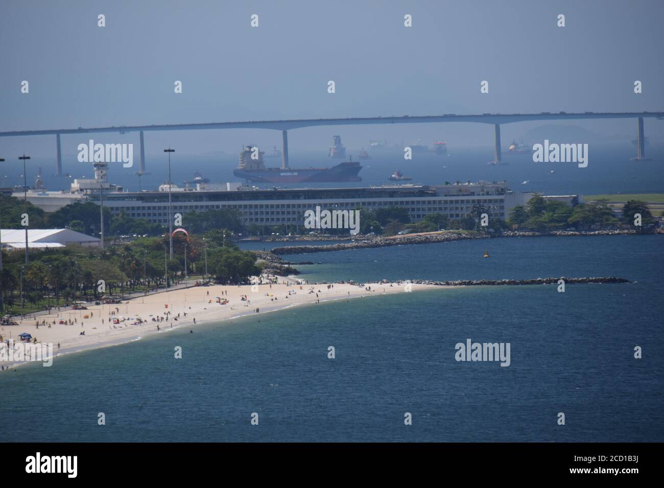 Flughafen Santos Dumont Rio de Janeiro Brasilien Guanabara Bucht Landung des Flugzeugs Stockfoto