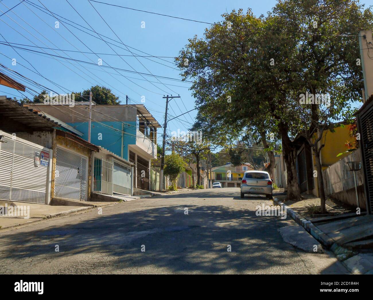 SÃO PAULO, SP – 25.08.2020: CRESCIMENTO das CLASSES D E E QUARENTENA - mit der Wirtschaft seit Beginn der Quarantäne, eine Studie des Beratungsunternehmens Trends weist darauf hin, dass die Verschlechterung des Arbeitsmarktes dazu führen, dass 15 Millionen Brasilianer in eine niedrigere soziale Klasse zu verdrängen. Der Studie zufolge werden fast 3.8 Millionen Haushalte in die sozialen Schichten D und C eingeteilt.Diese Verschlechterung erklärt sich durch die Verschlechterung der Arbeit, sowohl informell als auch formell, während der Coronavirus-Pandemie. (Foto: Cesar Conventi/Fotoarena) Stockfoto