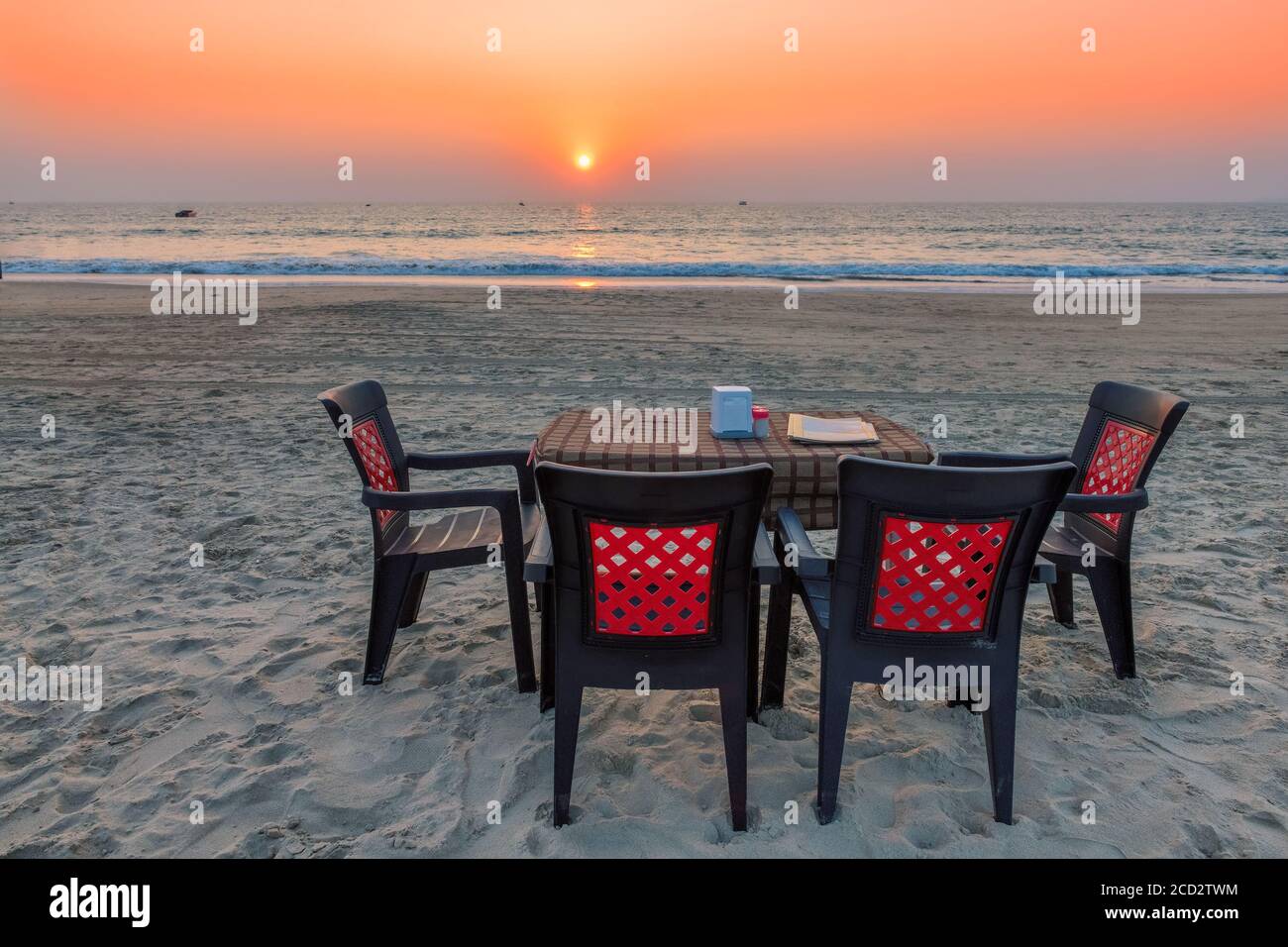 Sunset Beach Party in GOA, Indien Stockfoto