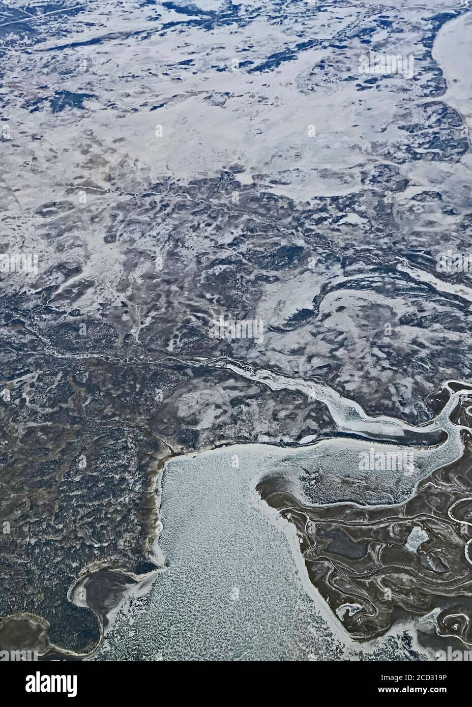 Amur Fluss in der Nähe von Petropavlovka, Russland Fernost, gefroren im Winter, fotografiert von 36000 Fuß. Stockfoto