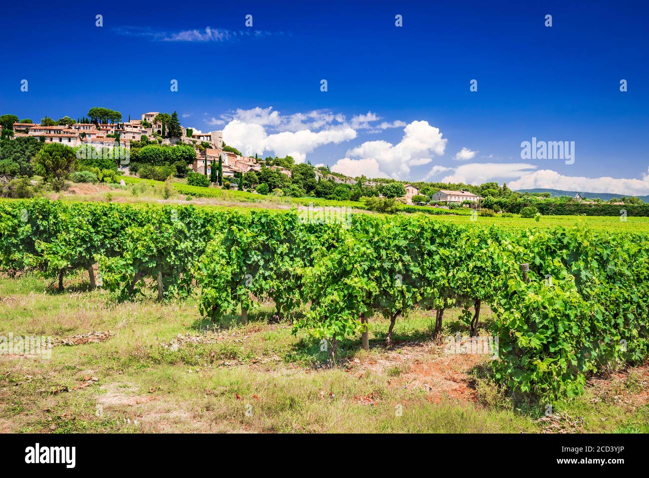 Provence, Frankreich - Joucas kleines Bergdorf von Monts de Vaucluse Stockfoto