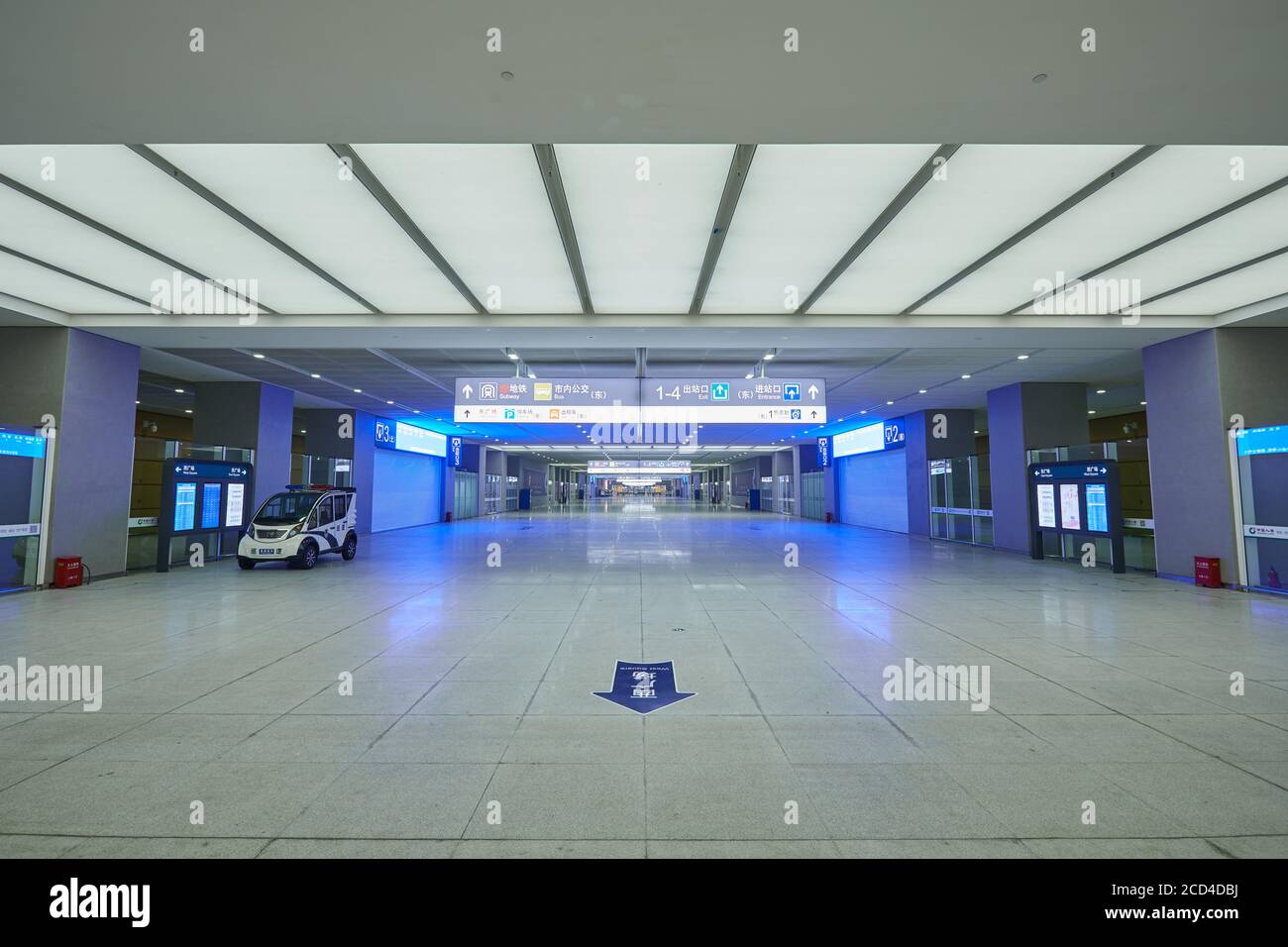 Die Innenansicht des Hangzhounan Bahnhof, die durch sieben Jahre Umbau und Wiederaufbau ging und öffnet für die Öffentlichkeit wieder citi zu machen Stockfoto