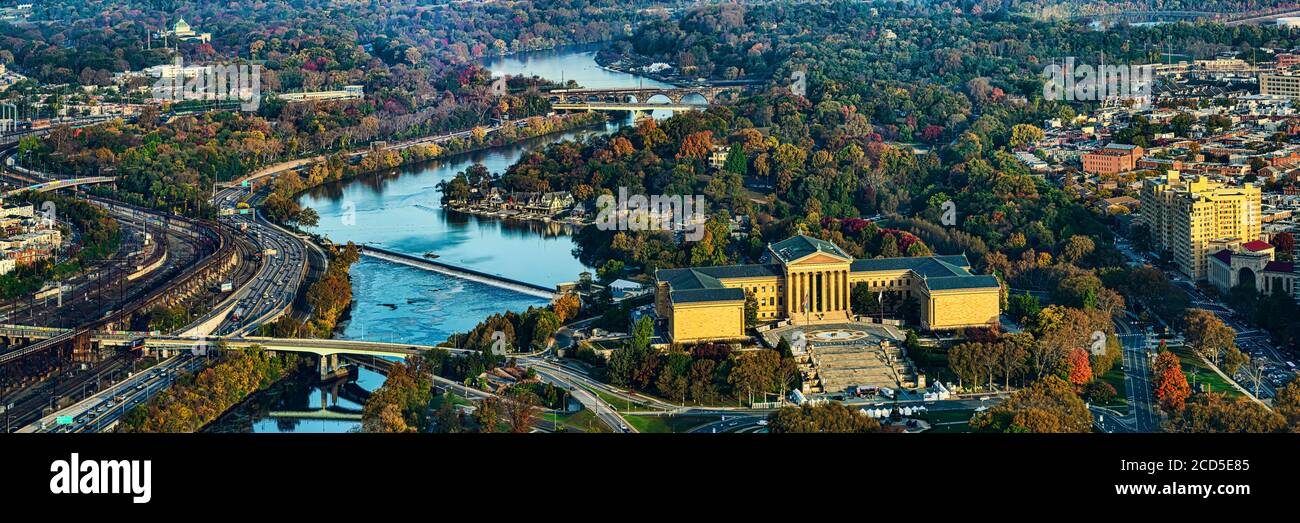 Luftaufnahme der Stadt Philadelphia mit Art Museum und Boathouse Row, Pennsylvania, USA Stockfoto