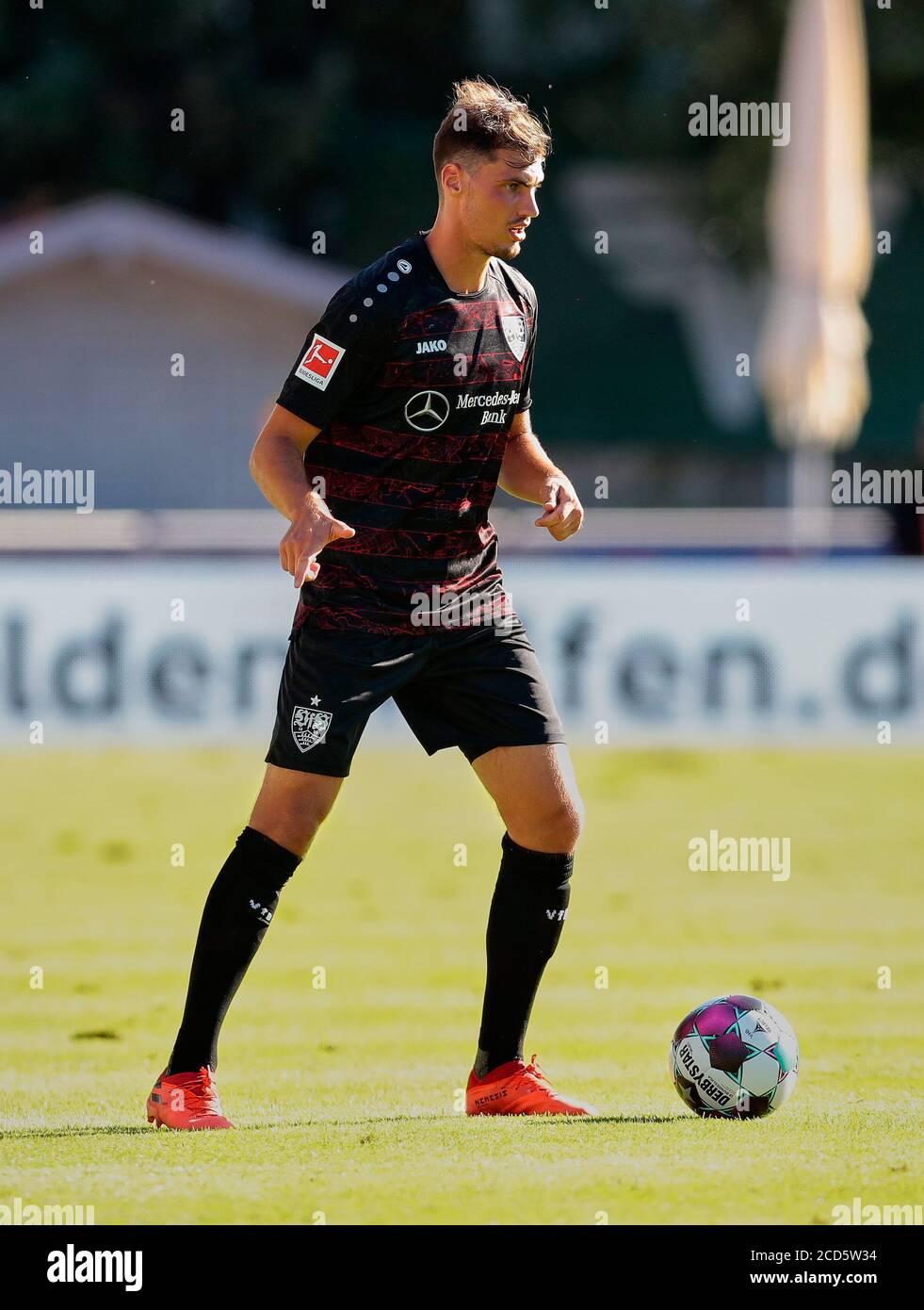 firo: 26.08.2020, Fußball, Helden Cup, Saison 2020/2021, HSV Hamburg Hamburg Hamburg - VfB Stuttgart, Pascal Stenzel, VFB Stuttgart, VFB, Stuttgart, Individual Action, Einsatz weltweit Stockfoto