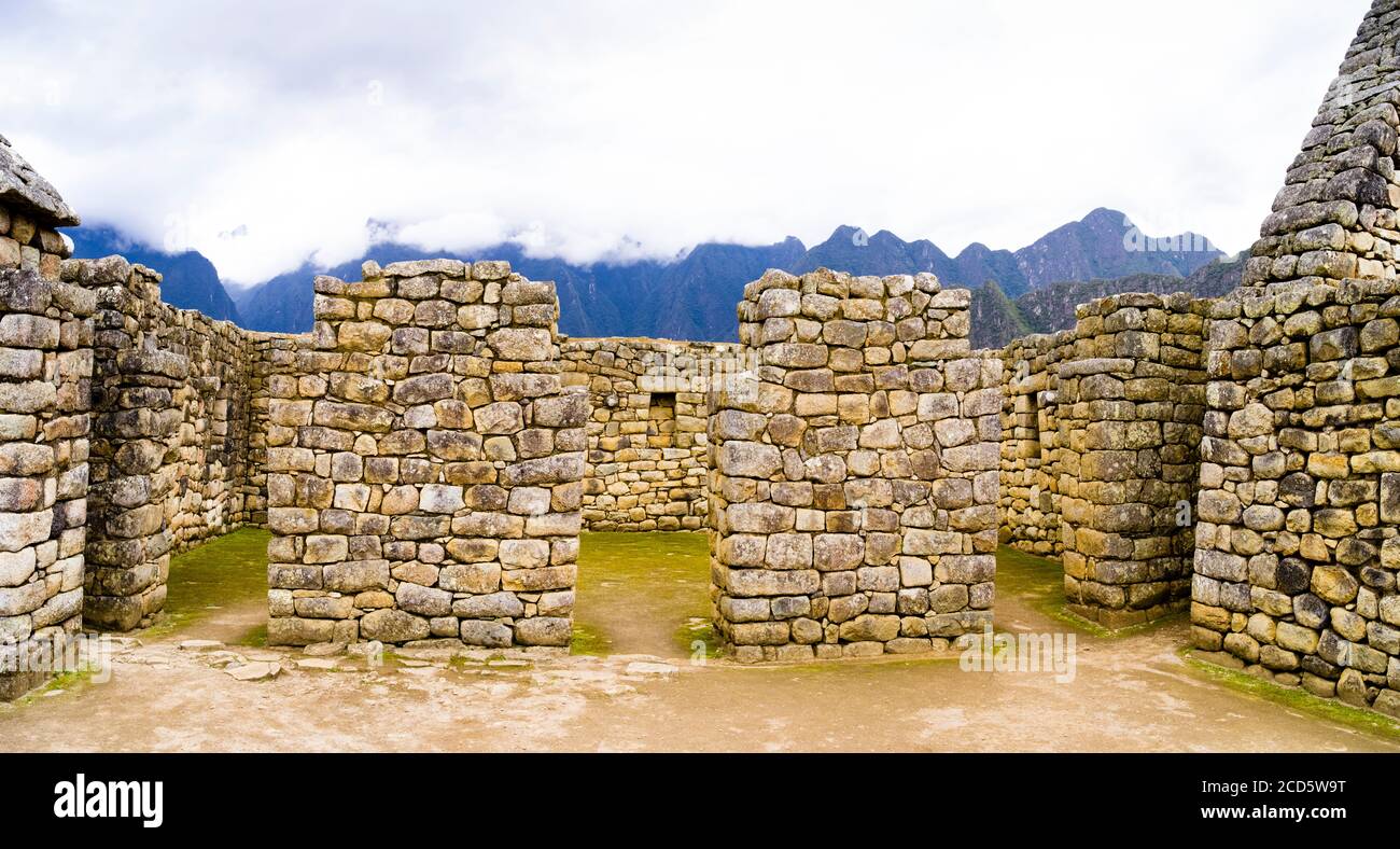 Inkische Ruinen von Machu Picchu, Aguas Calientes, Peru, Südamerika Stockfoto