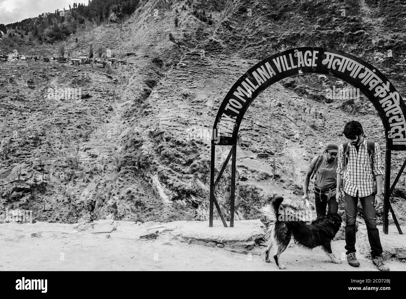 MALANA VILLAGE, INDIEN - Apr 14, 2016: Malana Village Menschen und Lebensfeiern Stockfoto