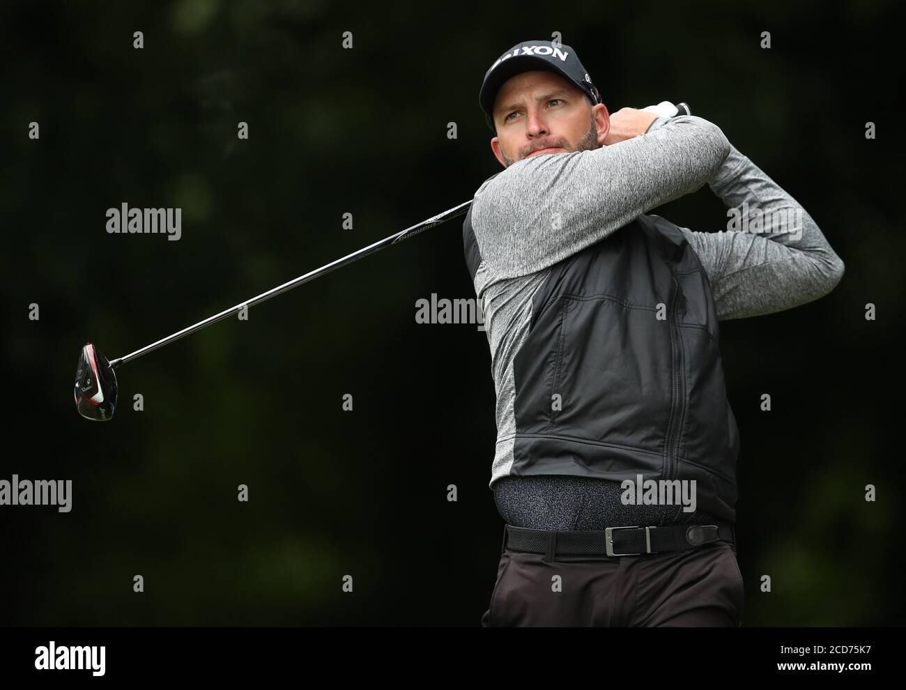 Südafrikas Dean Burmester schlägt am achten Tag eines der ISPS HANDA UK Championship am Belfry, Sutton Coldfield, ab. Stockfoto