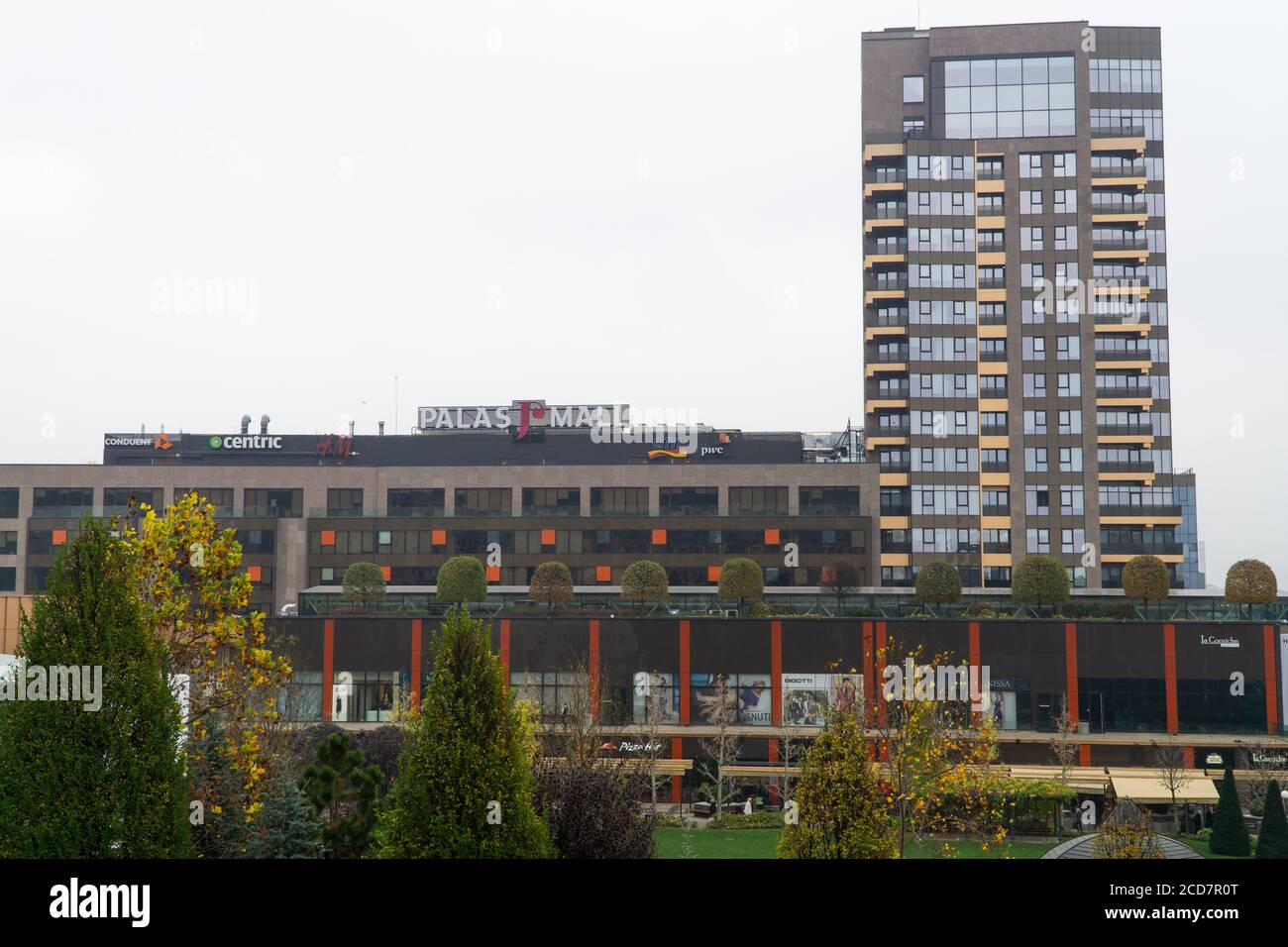 Iasi, Rumänien - 11.11.2019: Die Palas Mall in Iasi, Rumänien Stockfoto