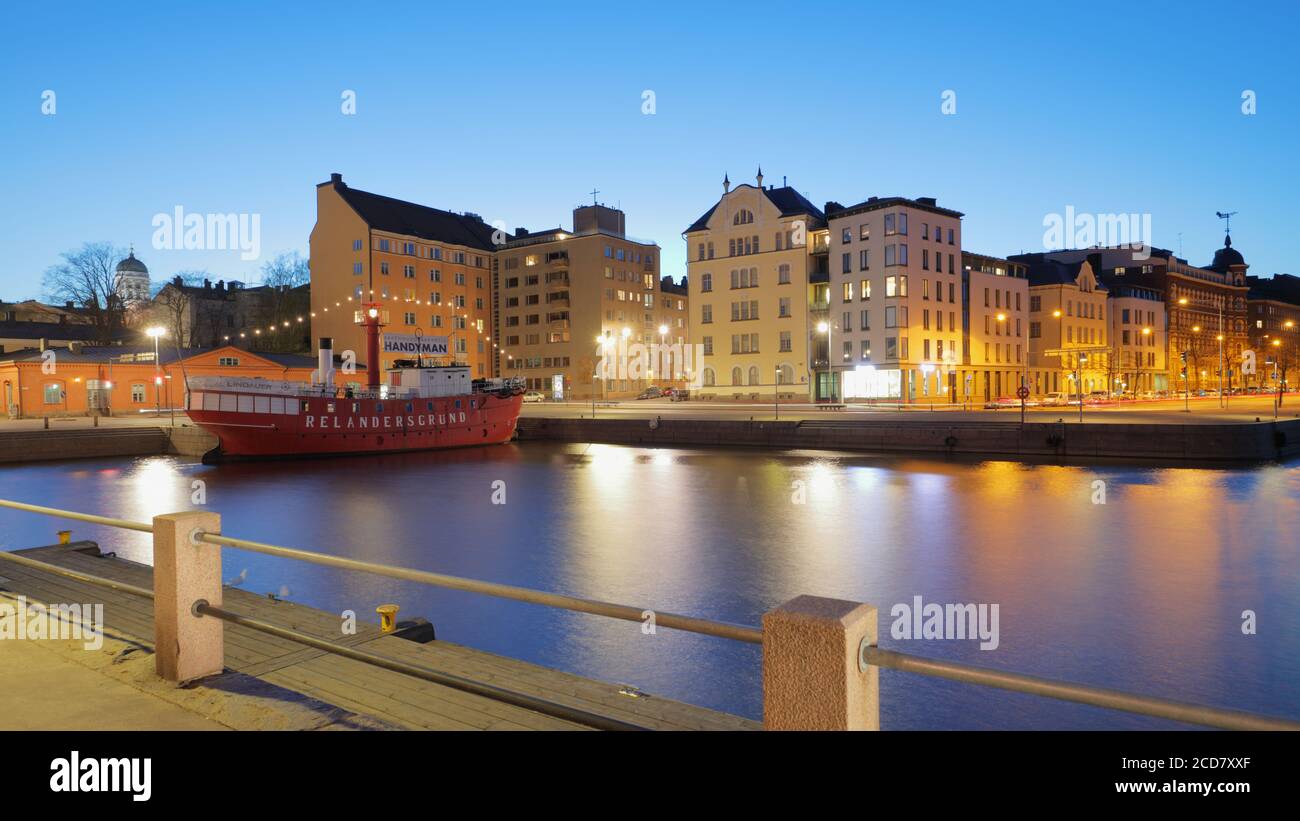 Altes Feuerschiff Relandersgrund am Abend und Südbucht in Helsinki, Finnland Stockfoto