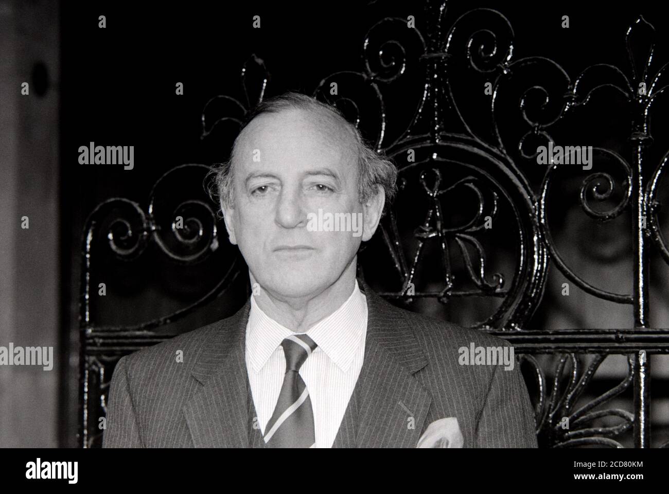 Lord Justice Taylor, Vorsitzender der Hillsborough Inquiry, nimmt an einer Fotozelle am Royal Courts of Justice, London, Teil. 17. April 1989. Foto: Neil Turner Stockfoto