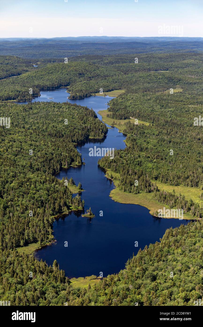 Kanada, Provinz Quebec, Mauricie Region, Saint-Maurice Wildlife Sanctuary nördlich des Mauricie National Park, See und Wald Stockfoto