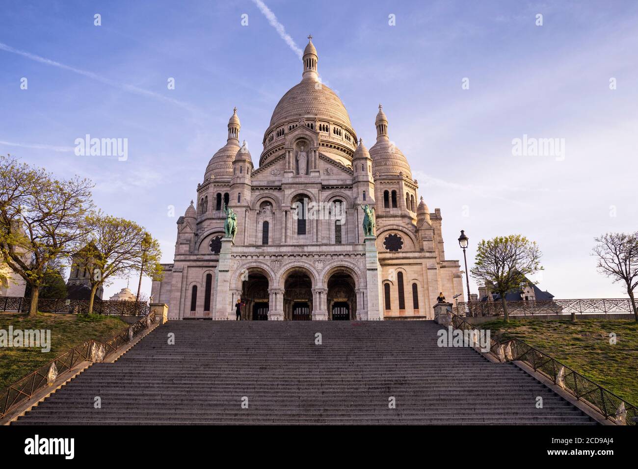 Frankreich, Paris, Montmartre Hügel, Sacre Coeur Basilika bei Sonnenaufgang Stockfoto Frankreich, Paris, Montmartre Hügel, Sacre Coeur Basilika bei Sonnenaufgang Stockfoto