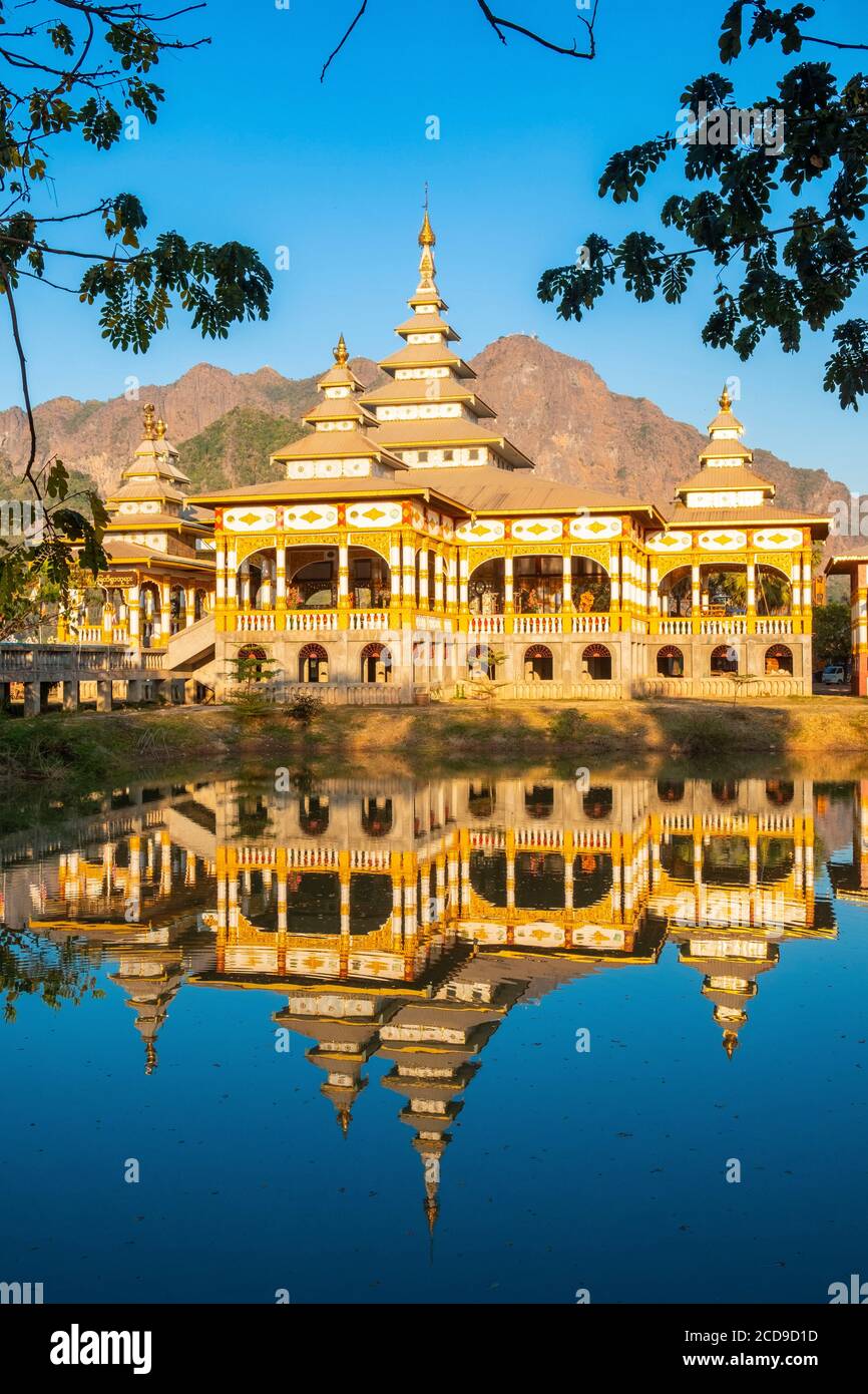 Myanmar (Burma), Karen State, hPa an, Kyauk Kalap Kloster oder Kyaik Ka Lat Stockfoto
