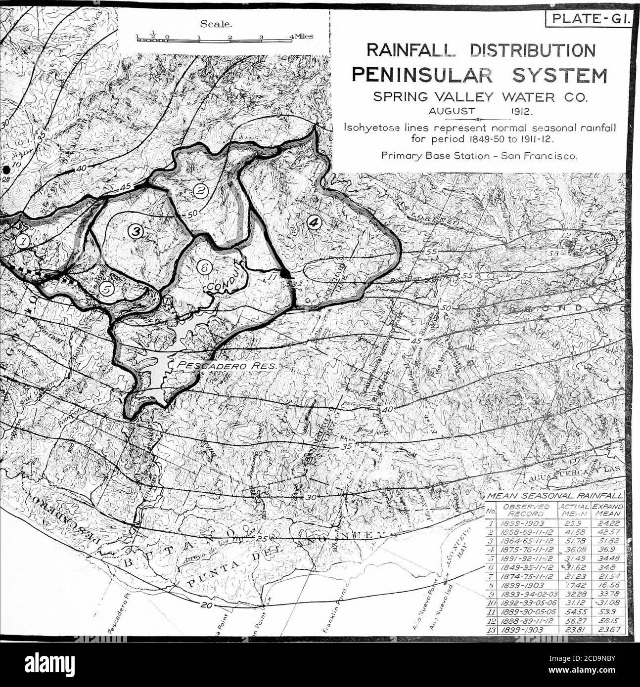 . Die zukünftige Wasserversorgung von San Francisco; ein Bericht an den ehrenwerten Innenminister und den Beirat der Ingenieure der Vereinigten Staaten Armee . 4 34a Anhang G. BERICHT ÜBER KÜSTENSTRÖME UND WEST UNION CREEK VON I. E. Flaa.Assistant Engineer Spring Valley Water Company. Das Einzugsgebiet der Küstenströme ist der westliche oder Ozeanhang des penin-sula-Gebirges. Es ist mit einem jungfräulichen Wald von Tannen und Redwoods bedeckt. Der mittlere Saisonniederschlag bei Pilareitos (Höhe 695), whosewatershed verbindet, dass der Küste Bäche auf thenorth und Osten, ist 51.78 Zoll als bestimmen Stockfoto