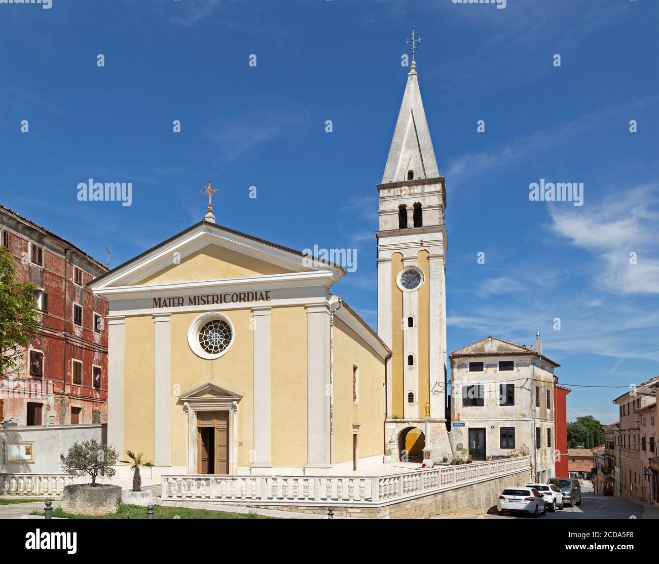 Kirche der Mutter der Barmherzigkeit (Crkva Proštenišna Majike Milosrđa), Buje, Istrien, Kroatien Stockfoto