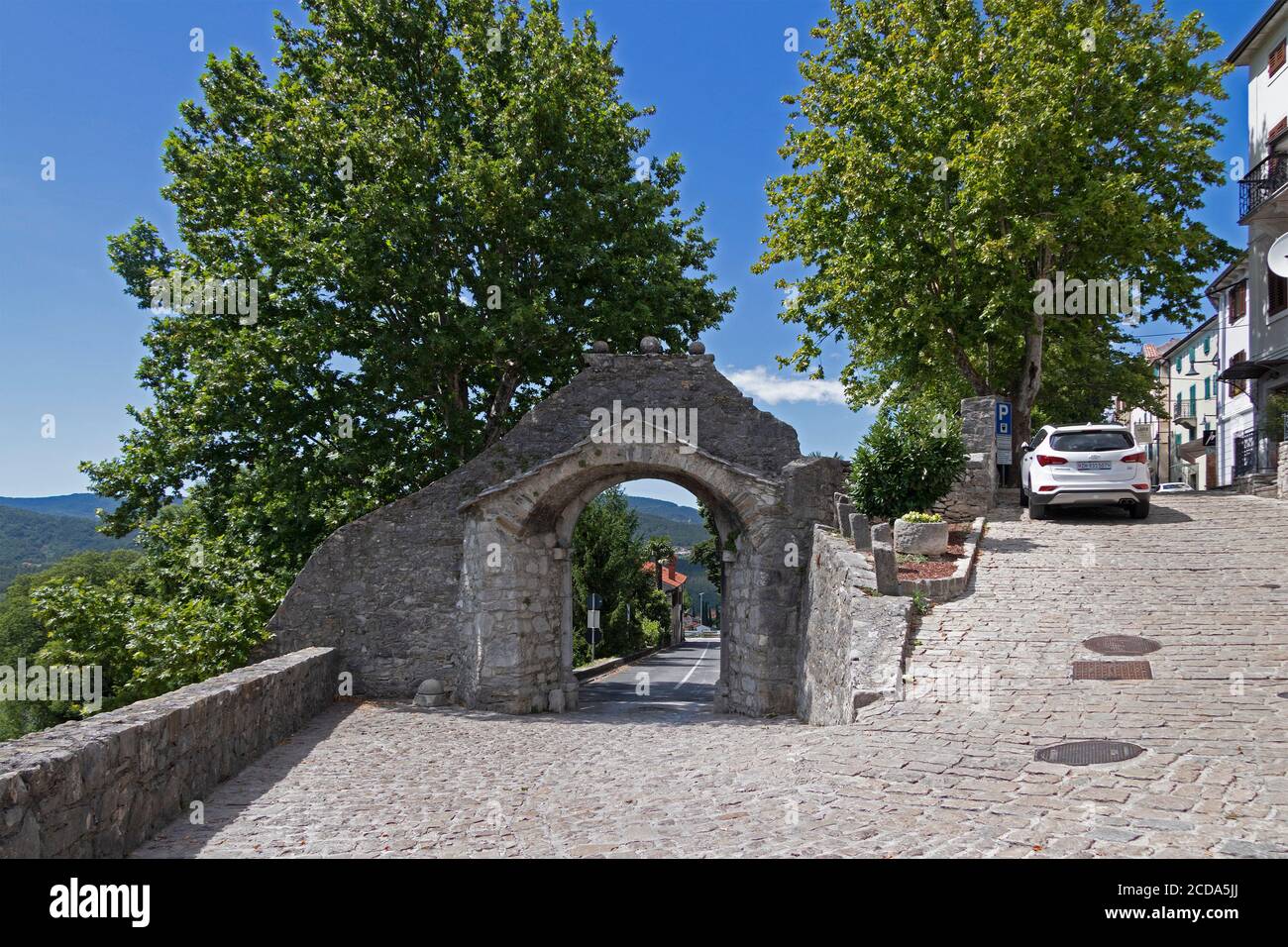 Das große Tor (Vela Vrata), Altstadt, Buzet, Istrien, Kroatien Stockfoto