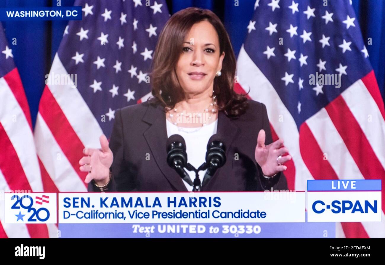 27. August 2020, Washington, District of Columbia, USA - EIN Bildschirmfoto von C-SPANS Berichterstattung über den Kandidaten der Demokratischen VP, Senator KAMALA HARRIS (D-CA), der über COVID-19, die Wirtschaft, die Erschießungen schwarzer Menschen durch die Polizei spricht, Straßenproteste und Präsident Trumps Misserfolge während seiner Amtszeit in einem Vorwort zu Trumps Rede heute Abend vor der Republikanischen Nationalversammlung. (Foto: © Courtesy C-span/ZUMA Wire) Stockfoto