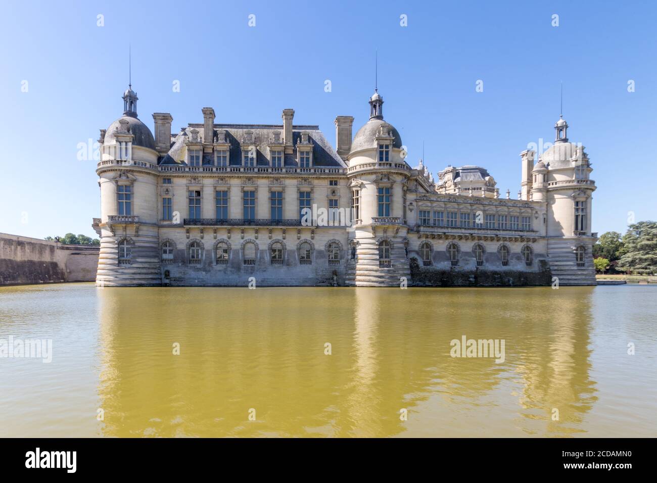 Chantilly Stadt mit seinen romantischen Parks, Schloss und Stallungen Stockfoto