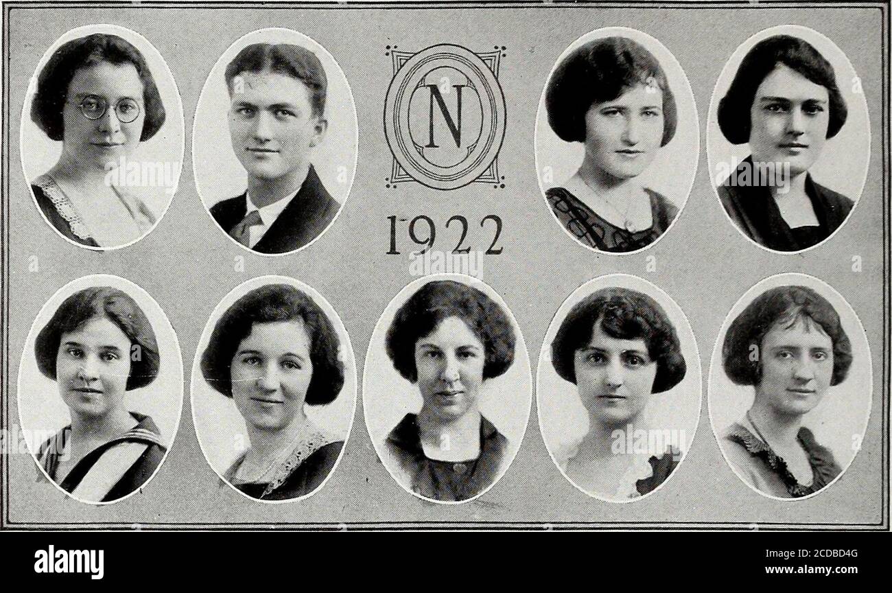 Lehrplan . A. A. Hockey (3); Basketball (3); Y. W. C. A. Harriet Catherine  Brown, KK9 ...... Indianapolis, Ind. Butler College (i), (2); N. U.  Siedlungsarbeit; Basketball. Elizabeth N. Brown, KA9 ........