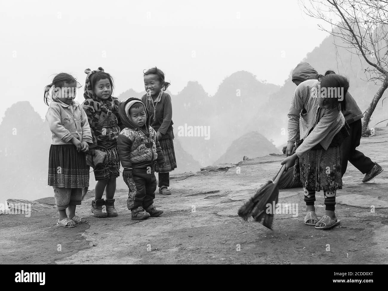 Klassenzimmer, hohe Berge, Ha Giang, Vietnam Stockfoto