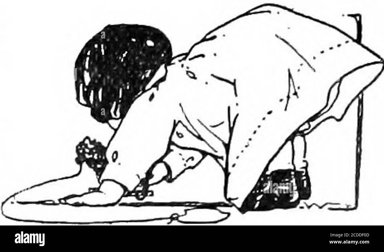 . Unsere Babys; wie man sie gut und glücklich hält, ein Büchlein für Mütter. Krank müssen nicht aufgenommen werden oder geben keine Aufmerksamkeit, nachdem sie ins Bett gelegt werden. Er sollte geschweige denn sein, auch wenn er weinen mag. Ein Baby legt bereitwillig gute Gewohnheiten und schlechte Gewohnheiten fest. Wenn es ihm erlaubt ist zu weinen, ohne dass es davon bemerkt wird, hört er willbald auf zu weinen und wird lernen, ruhig einzuschlafen. Wenn er anderseits erfährt, dass sein jeder Wimmer jemanden bringt, um ihn zu amüsieren, wird er zu einem wahren Tyrannen. Die Kinder, die am unglücklichsten sind, sind diejenigen, die am meisten von übernachgiebigen Eltern humored sind. Die Babys Slee Stockfoto