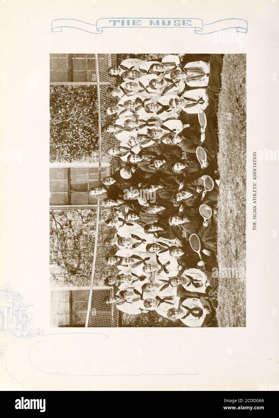 . Das Muse [1917] . ? DIE MUSE Sigma Athletic Association Farben: Rot und weiß Präsidentin Annie Robinson Vizepräsidentin Emma Badham Secretary-Treasurer Estelle Ravenel Kapitän Basketball N. Woolford Kapitän Basketball, Junior Team Mary Hoke Captain Tennis Elizabeth Waddell Captain Volley Ball Mary Mullins MITGLIEDER B. Albertson M. Forester V. Lassiter M. Richardson V. C. Allen G. Foster H. Lauglinghouse R. Robbins V. P. Allen E. Freeland L. Lay A. Robinson L. Arbogast M. French M. Lynah V. Royster E. Ayres R. Gebert M. Marston A. Smith E. Badham M. B. Gold H. Mason E. Snipes H. Battle S. Grant G. Stockfoto