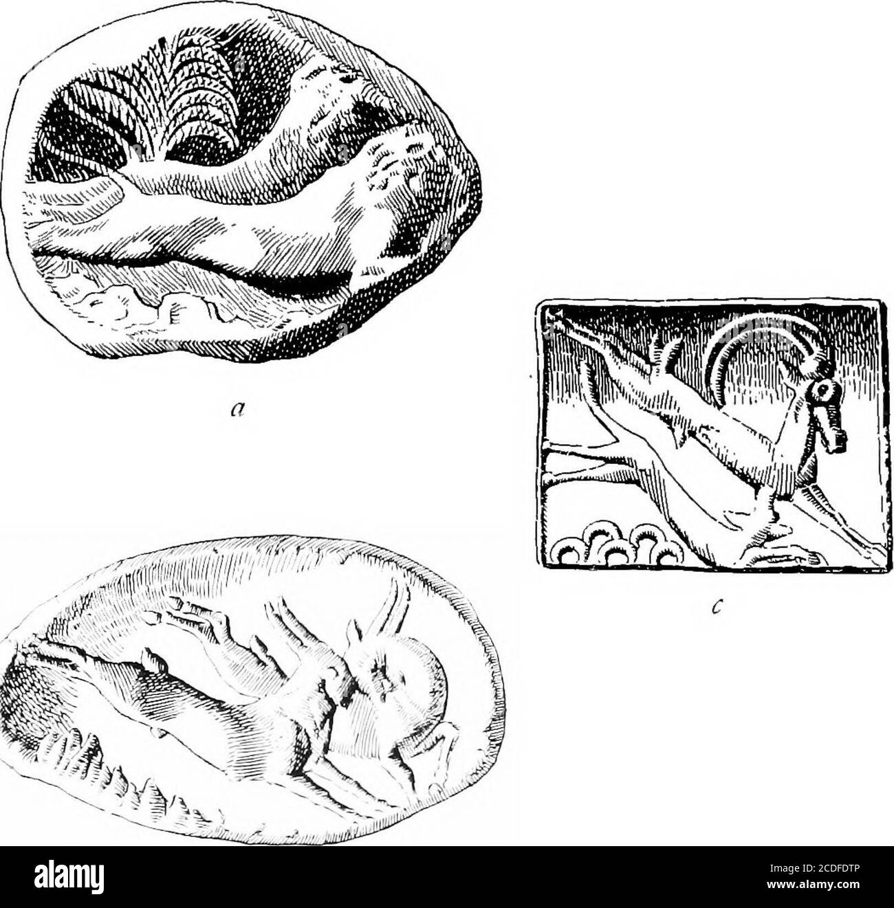 . Der Palast von Minos: Ein vergleichendes Konto der aufeinanderfolgenden Stadien der frühen kretischen Zivilisation, wie durch die Entdeckungen in Knossos illustriert. 538. Eingelegter Dolch aus dem vierten Schachgrab, Mykene. In größerem Maßstab wurde das fliegende Galopp-Motiv zweifellos gleichermaßend an Friesen bemalter Stuckreliefs oder Fresko auf der Wohnung angepasst. In der Tat können wir eine Reflexion in den Stierjagdszenen der Vapheiocups sowie auf die Tiefschneckenentwürfe aus dem gleichen Zyklus zu sehen. Zusome von diesen, die Spuren ihrer architektonischen Inspiration in der dreibeinigen unten tragen, ist Aufmerksamkeit gewesen Stockfoto