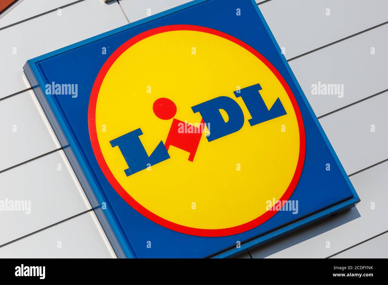 Discounter Lidl, Logo, Schild, Parkplatz, Deutschland, Europa Stock