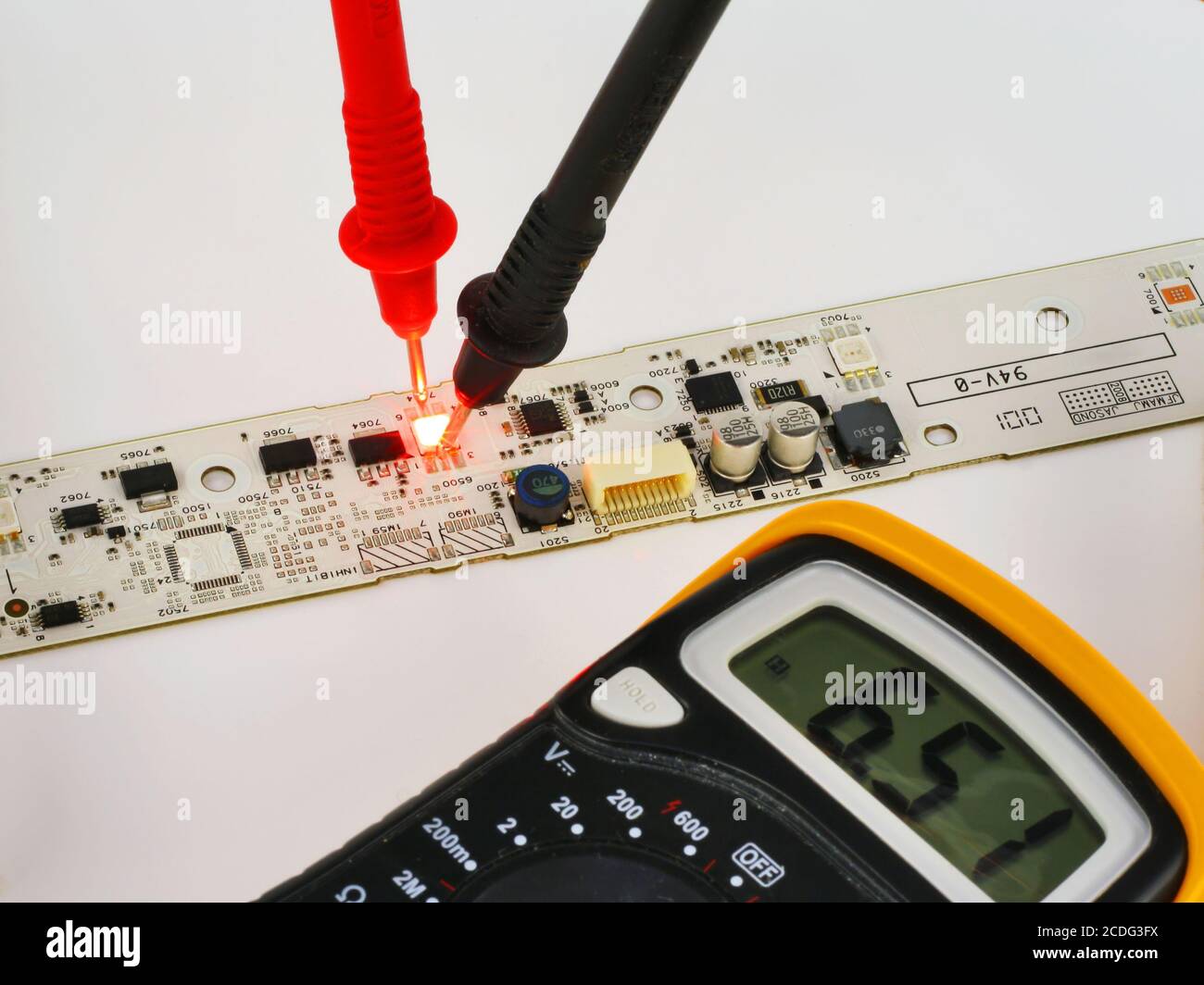 Elektrische Messung an einer Leuchtdiode Stockfoto