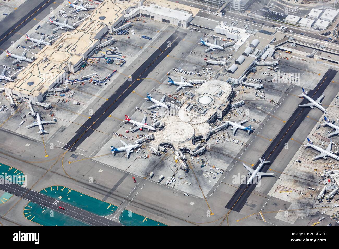 Los Angeles, Kalifornien - 14. April 2019: Luftaufnahme der Terminals des Los Angeles International Airport (LAX) in Kalifornien. Stockfoto