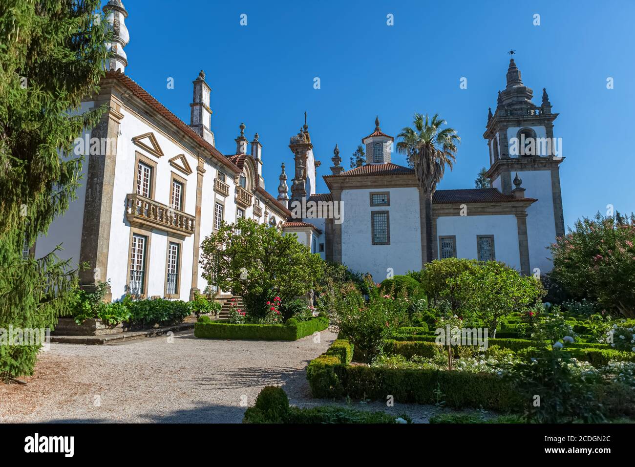 Vila Real / Portugal - 08 01 2020: Blick auf das Außengebäude Solar de Mateus, ikonisch des portugiesischen Barock aus dem 18. Jahrhundert Stockfoto