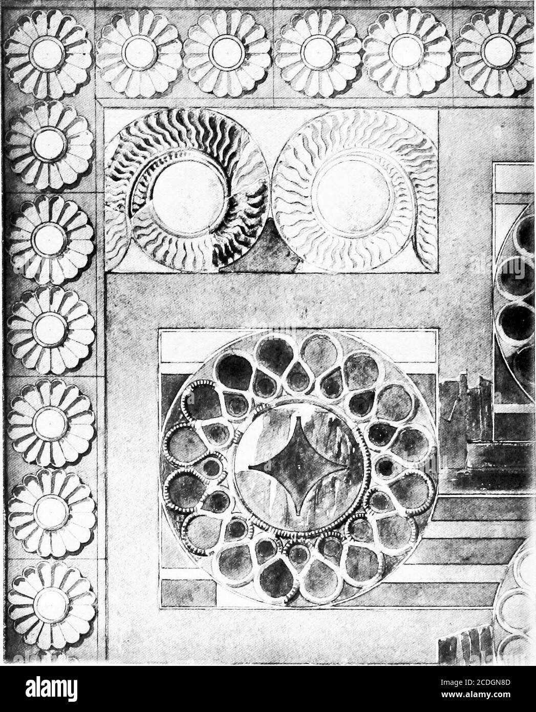 . Der Palast von Minos: Ein vergleichendes Konto der aufeinanderfolgenden Stadien der frühen kretischen Zivilisation, wie durch die Entdeckungen in Knossos illustriert. Abb. 338. Linke obere Ecke des Königlichen Draft-Board. Aus Kristall mit silbernen Platten, abwechselnd mit fünf vergoldeten Elfenbein.^Trennen Sie, was wir als die Zitadelle von einem anderen Gehäuse betrachten können, mit einer breiten Bastion vor und zwei Flügeln, die flachen Elfenbeintafeln, von denen ^ die Kristallstäbe flach sind, Die Elfenbeinfarben sind oben abgerundet. Die Elfenbeinbarren waren noch largelycovered vs^mit ihrer dünnen Vergoldung. M. M. ILL: DIE TEMPELREPOSITORIEN 475 Stockfoto