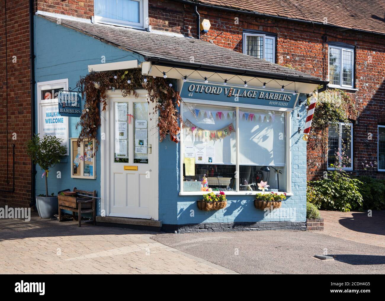 Kleine Barbiere Shop im Dorf otford in der Nähe von sevenoaks kenta Stockfoto