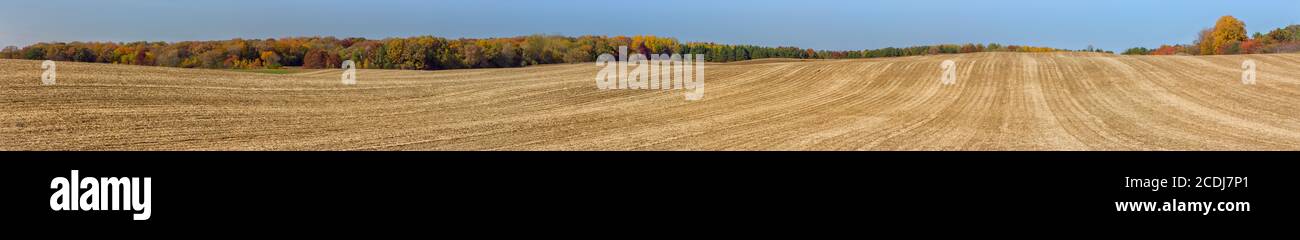 Panorama Mit Gepflügten Feldern Stockfoto