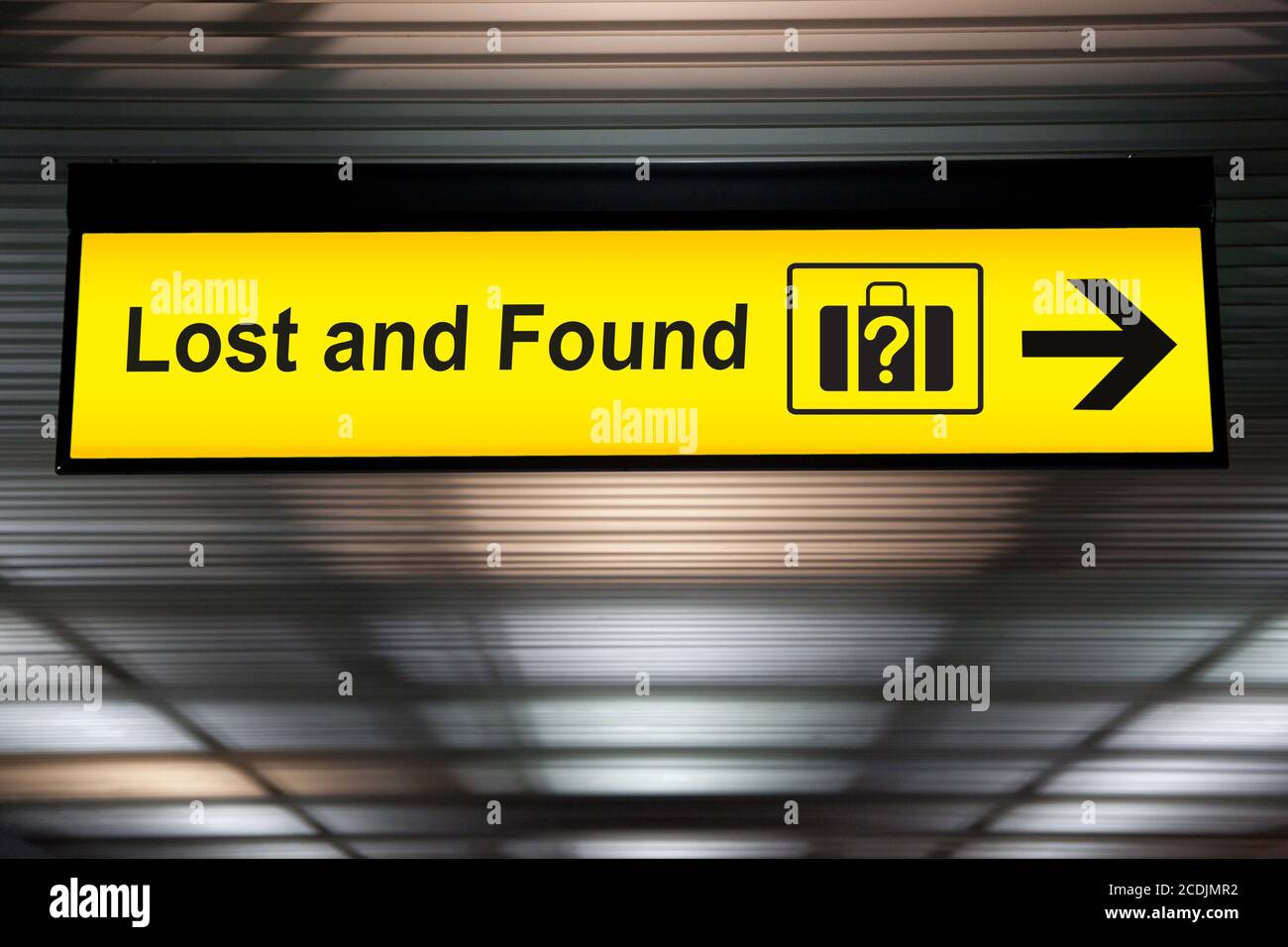Lost And Found Flughafen Frankfurt www.alamy.de