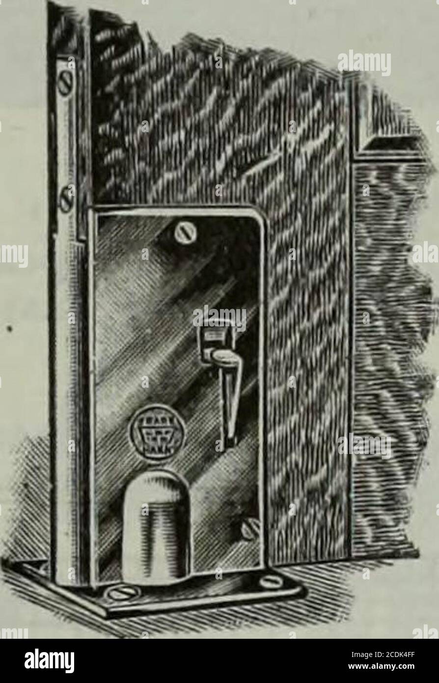 . Hardware-Merchandising März-Juni 1915 . HANDEL GEBÄUDE unterscheidende verkaufende Eigenschaften which.Your salesmencan anbieten und die den zukünftigen Käufer bilden würden, sie und kein anderes zu kaufen? CHICAGO RELAXSPRING SCHARNIERE sind sehr gefragt. Sie sind wesentlich in der Konstruktion und leicht angewendet. Die EXCLUSIVE-FUNKTION derFederauslösung, die es ermöglicht, die Tür an jeder gewünschten Position zu platzieren und automatisch wieder einzukuppelnwenn die Tür geschlossen wird, ist von anerkanntem Wert andutility. Für Katalog M 2» senden. Es zeigt und beschreibt die vollständigste Linie von Spring Hingeshergestellt. Chicago Sp Stockfoto