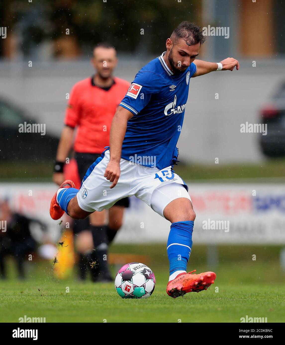 firo: 28.08.2020, Fußball, Testspiel, Saison 2020/2021, FC Schalke 04 - Aris Thessaloniki, Ahmed Kutucu, FC Schalke 04, S04, Schalke, Individual Action, Einsatz weltweit Stockfoto