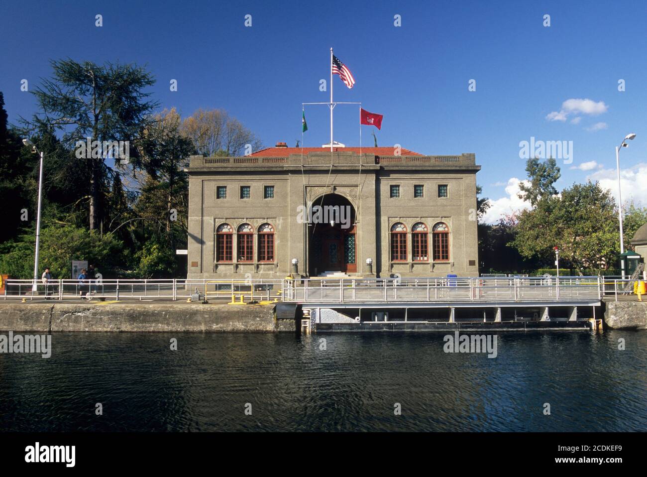 Verwaltungsgebäude, Hiram M. Chittenden Locks (bekannt als Ballard Locks), Seattle, Washington Stockfoto