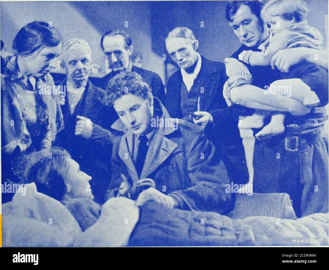 . Bankkurs und Geldmarkt in England, Frankreich, Deutschland, Holland und Belgien, 1844-1900; . CTOBERWINNER BOXOFFICE BAROMETER Tfif CLIflDfL A Metro-Goldwyn-Mayer production Cast o{ characters Andrew Robert Donat Christine Rosalind Russell Denny Ralph Richardson Dr. LAIV/ord Rex Harrison Owen Emlyn Williams Toppy Leroi/..Fenelope Dudley ward Ben Chenkin Francis Sullivan Mrs. Orlando Mary Clare Joe Morgan Edward Seyman Lady Felix Raeburii Athlene Aylmer Krankenschwester Sharp Joyce Bland Mr. Stillman Percy Parsons Mrs. Page Dilys Davis Doctor Page Basil Gill Dr. A. H. Llewellyn Joss am Stockfoto