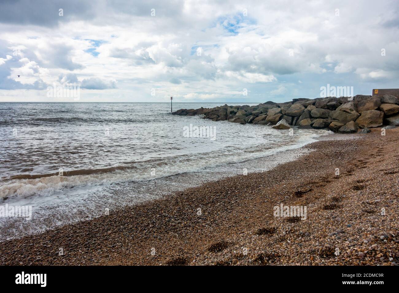 Ein Blick auf Kieselsteine am Strand von Sidmouth in South Devon, Großbritannien Stockfoto