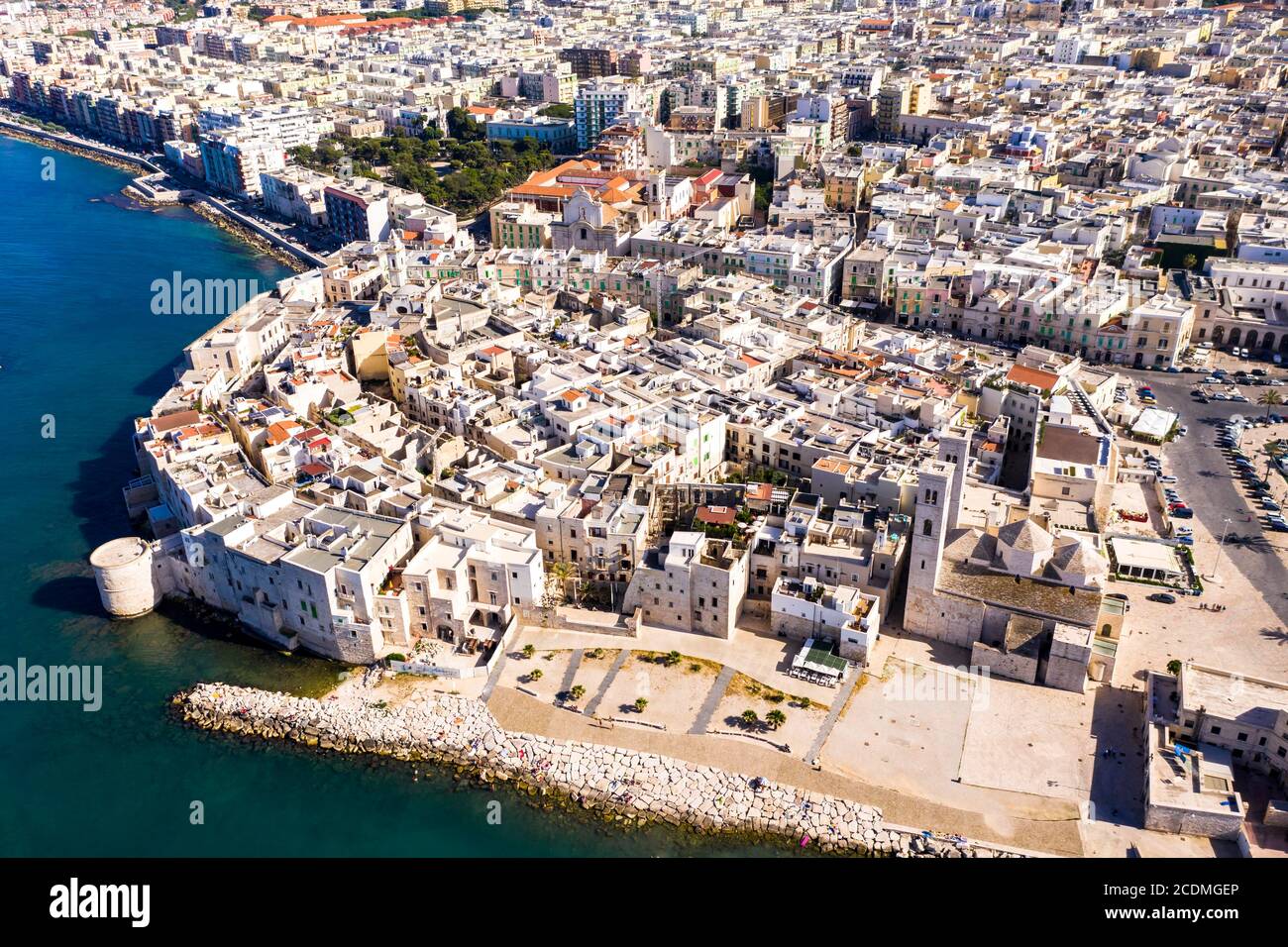 Luftaufnahme, Altstadt und Hafen, Dom Vecchio, San Corrado, Molfetta, Provinz Bari, Apulien, Italien Stockfoto
