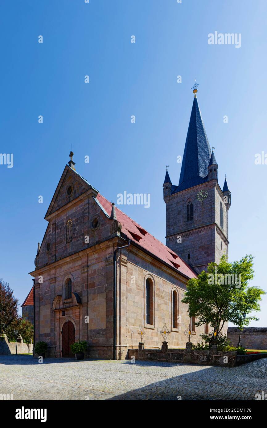 Kirche Mariä Geburt, Kirchturm mit vier Türmen, Hannberg, Kreis Hessdorf, Seebacher Grund, Kreis Erlangen Stockfoto