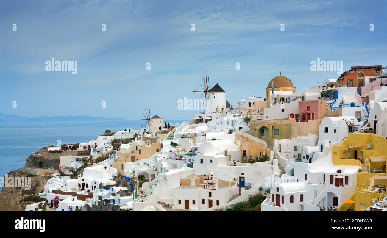 Dorf Oia in Santorini Insel Griechenland Stockfoto