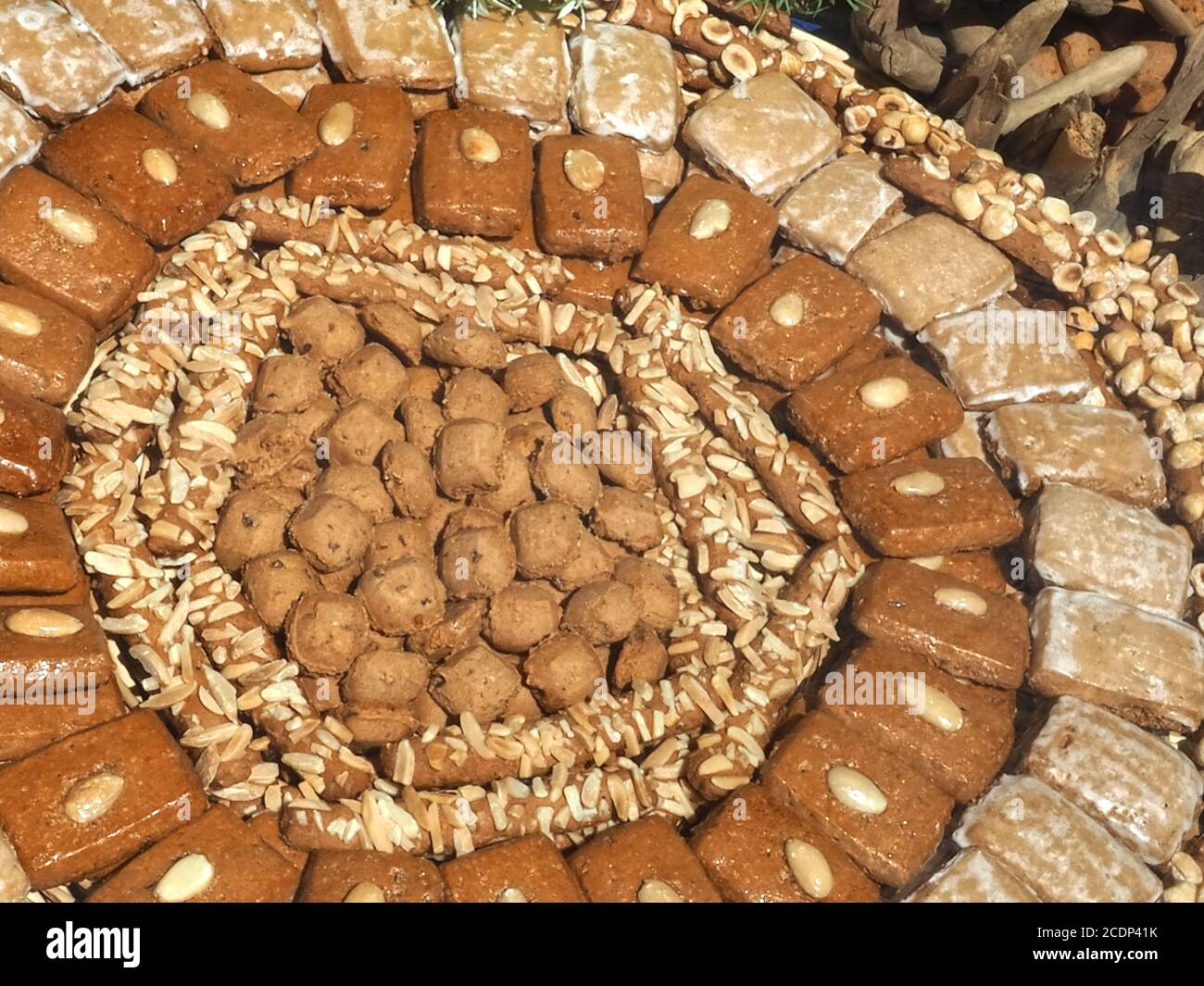 Lebkuchen mit Nüssen aus Aachen genannt Aachener Printen Stockfoto