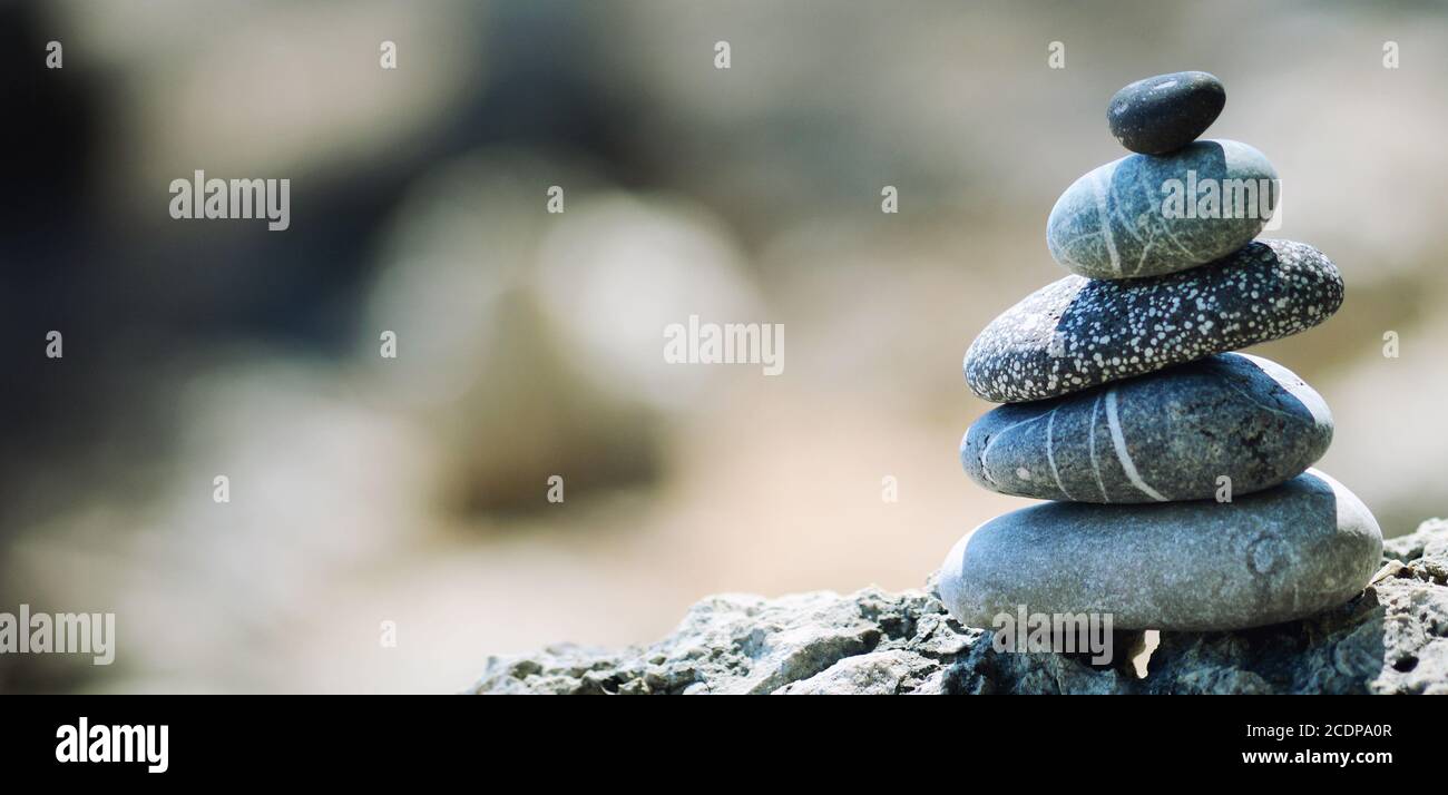 Balancing Kieselsteine Stockfoto