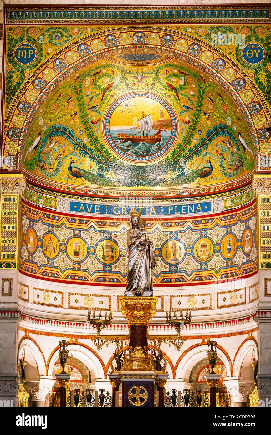 Innenraum der Kirche Notre Dame de la Garde in Marseille, Frankreich Stockfoto