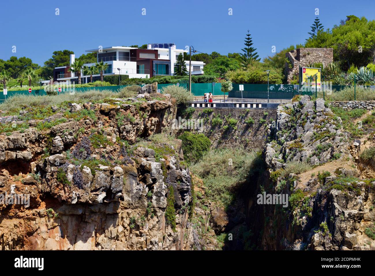 Schöne Klippe in der Nähe der Boca do Inferno, Cascais, Portugal Stockfoto